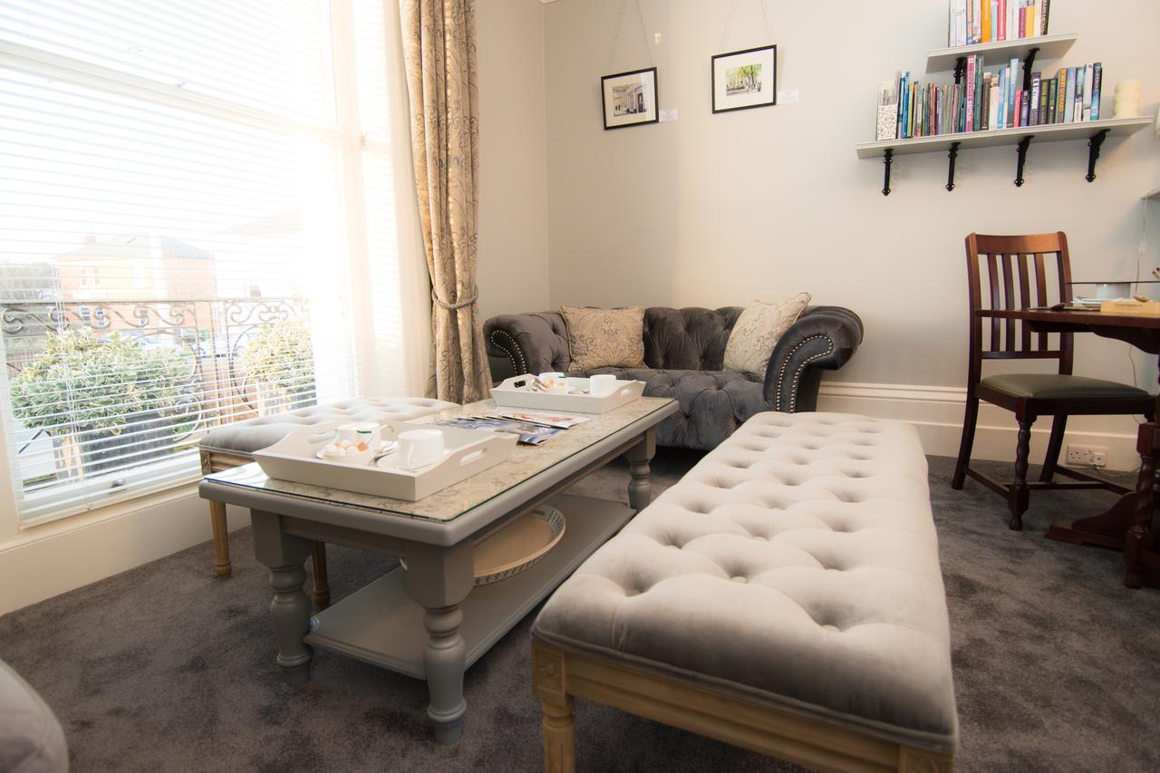 The Battledown Hotel Cheltenham Bagian luar foto