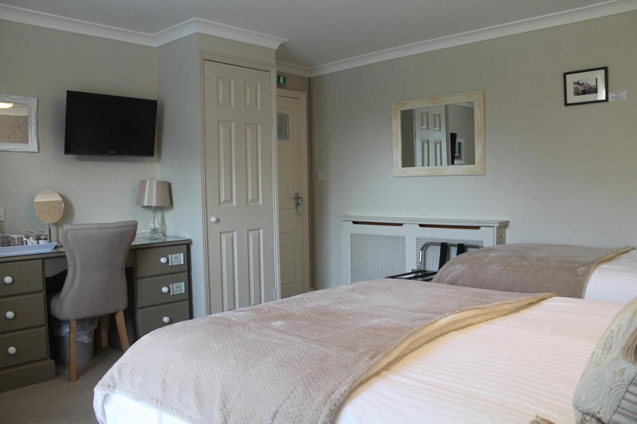 The Battledown Hotel Cheltenham Bagian luar foto